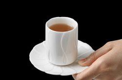 杯子花漾,探寻茶香与花韵的和谐交响